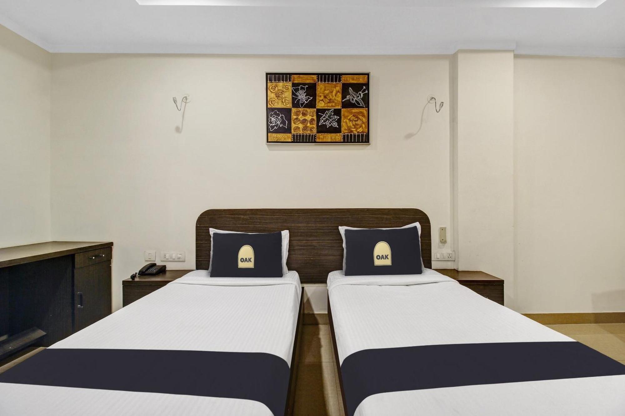 Hotel Super Townhouse Oak Lb Nagar Ramoji Hyderabad Exterior foto