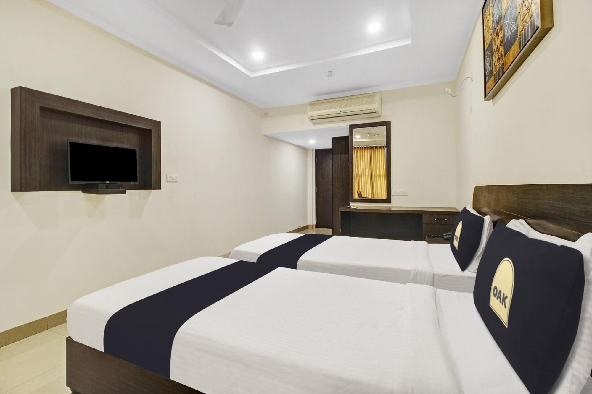 Hotel Super Townhouse Oak Lb Nagar Ramoji Hyderabad Exterior foto